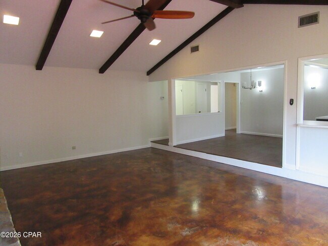 Building Photo - 8629 Deerpoint Dr