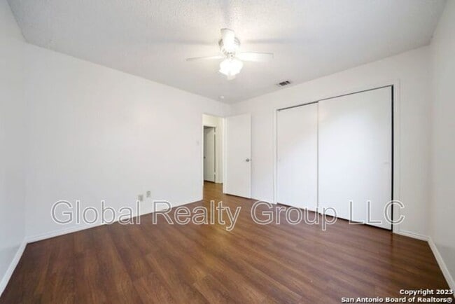 Building Photo - 818 Station St