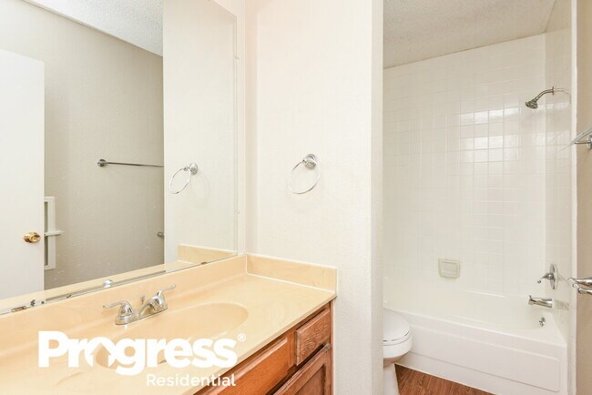 Building Photo - 6436 Peggy Dr