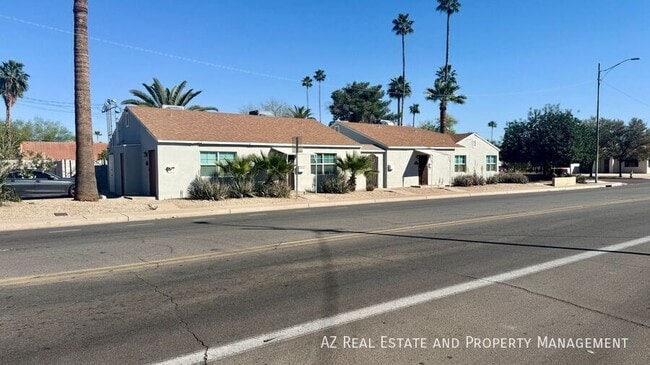 Building Photo - 1505 N 15th Ave