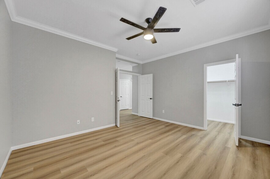 Building Photo - 11013 Mount Royal Ave