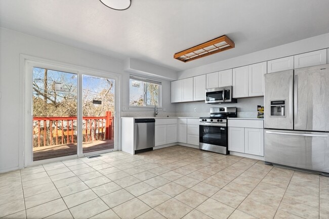 Building Photo - 1377 Youngfield St