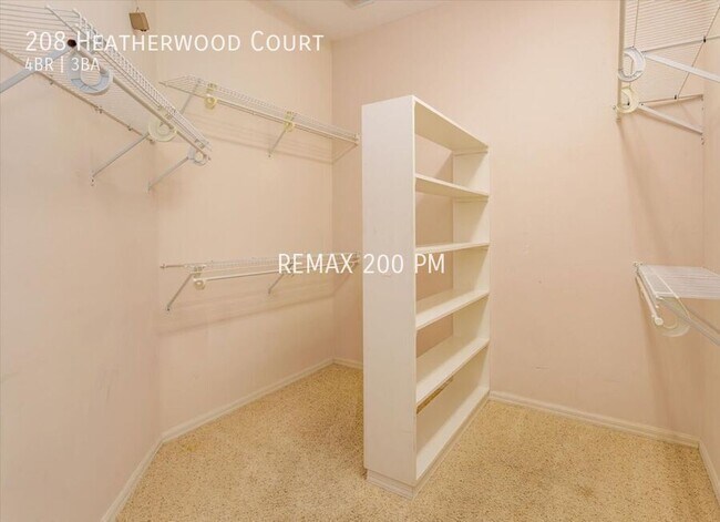 Building Photo - 208 Heatherwood Ct