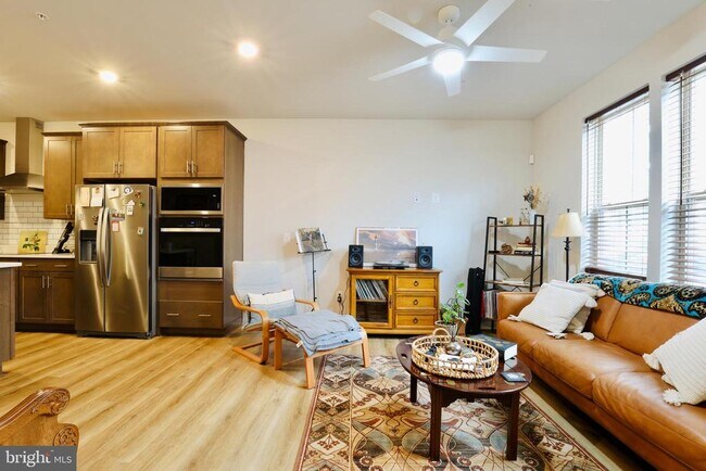 Building Photo - 773 Mount Airy Ter NE
