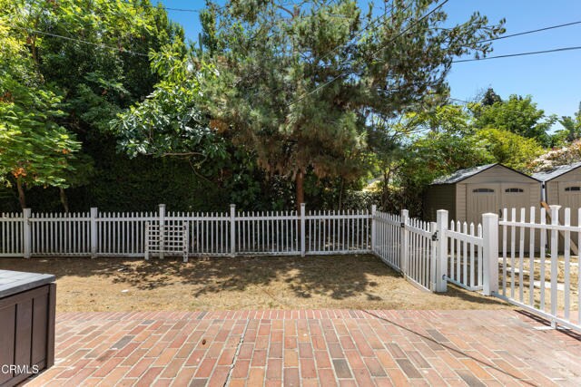Building Photo - 1115 S Wilton Pl