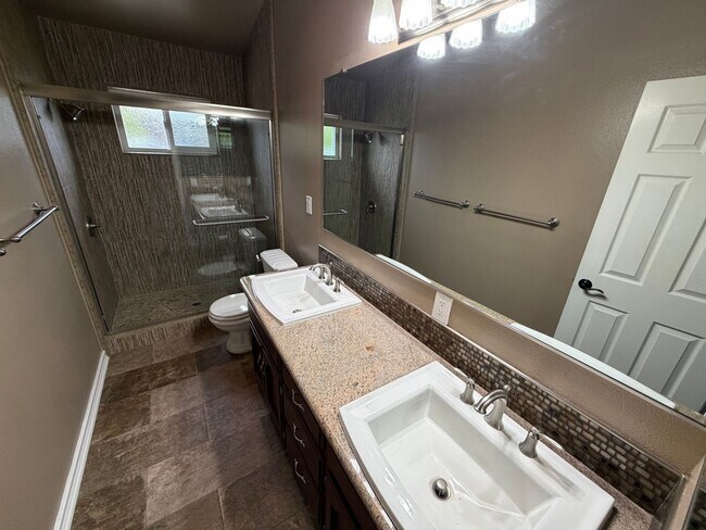 Building Photo - 608 Hope Terrace Ct