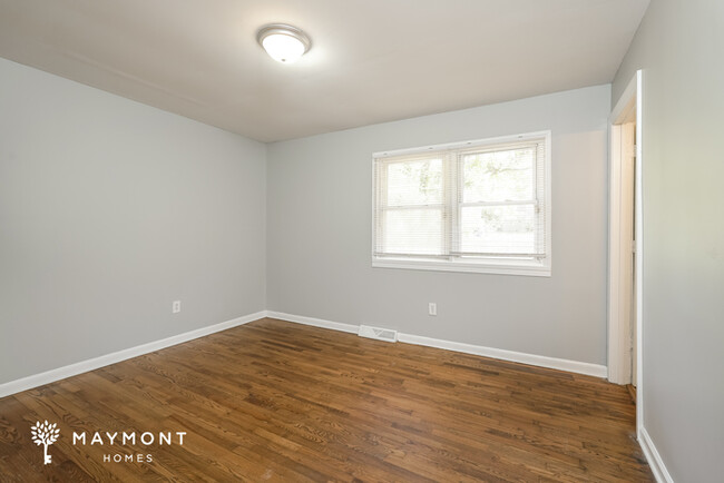 Building Photo - Cute 4 Bedroom in Winston Salem