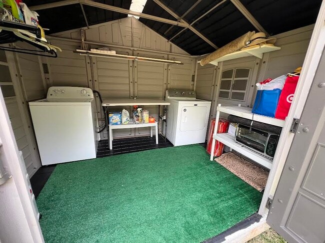 Building Photo - 112861-2861 Ohia Ave