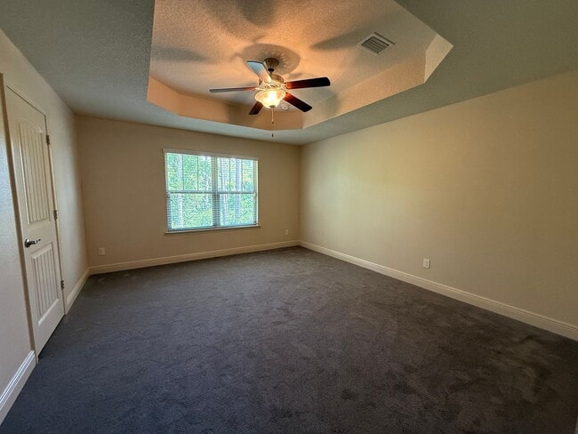 Building Photo - Pensacola - Weatherstone - 4 bedroom, 2.5 ...