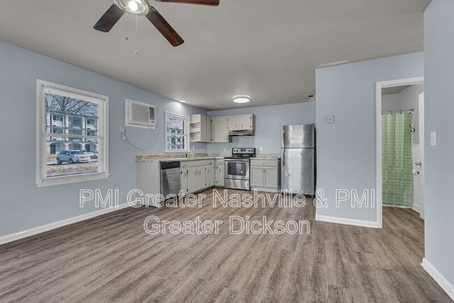 Building Photo - 816 Greenland Dr