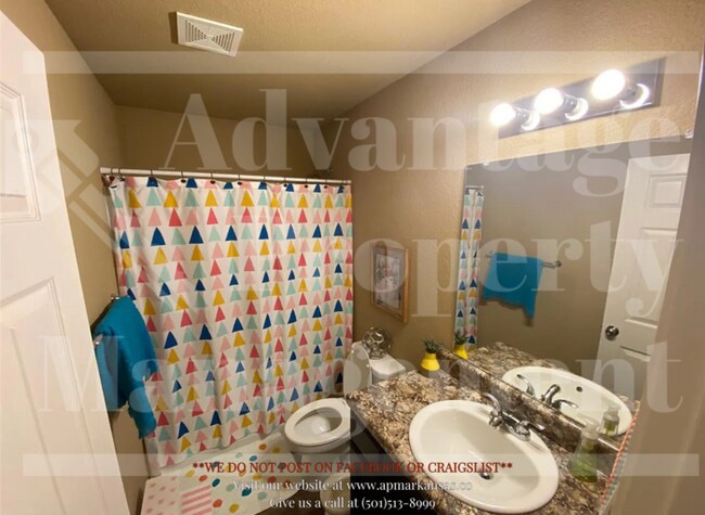 Building Photo - 3010 Alderwood Dr