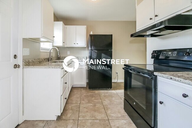 Building Photo - 3 Bedroom Pet-Friendly Home in Kansas City...