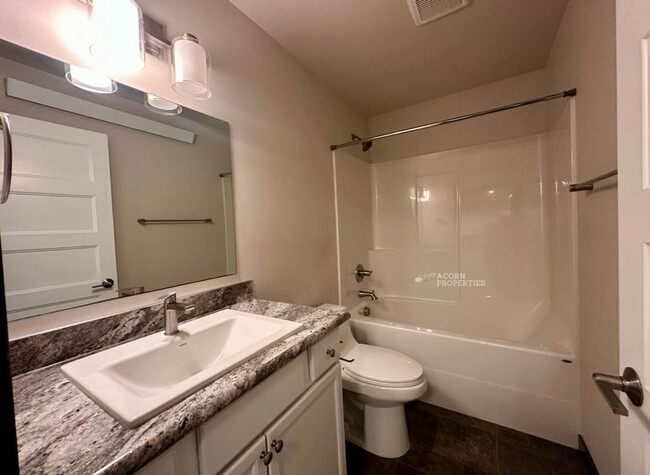 Building Photo - 1621 SW Mulberry Pl
