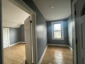 Building Photo - 14 Bryant St