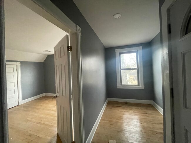 Building Photo - 14 Bryant St