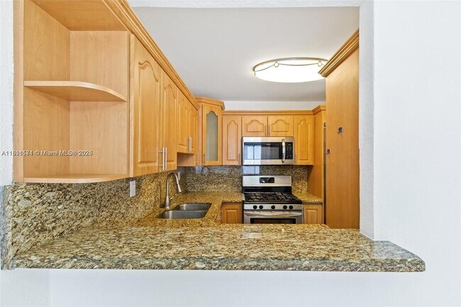 Building Photo - 1300 W 47th Pl