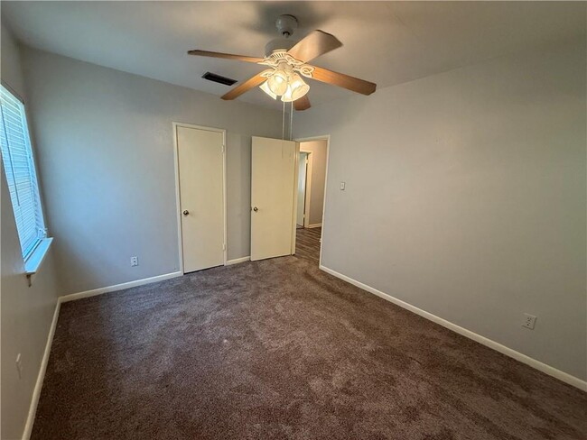 Building Photo - 3522 SpringHill Ave