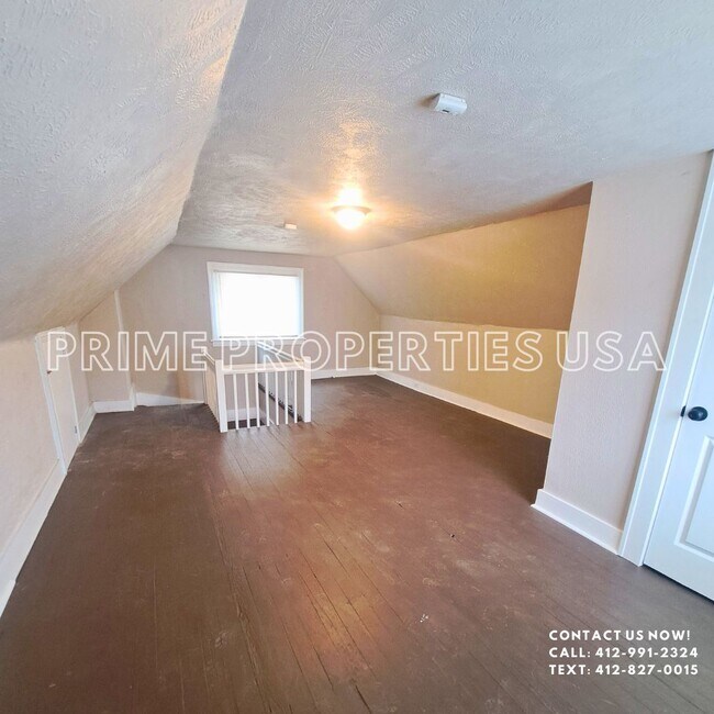 Building Photo - 944 Bloomfield Ave