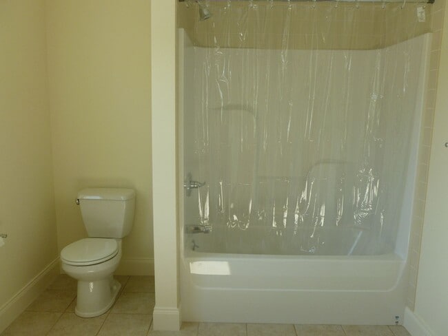 Building Photo - Big Stuff House