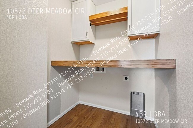 Building Photo - 10572 Deer Meadow Cir
