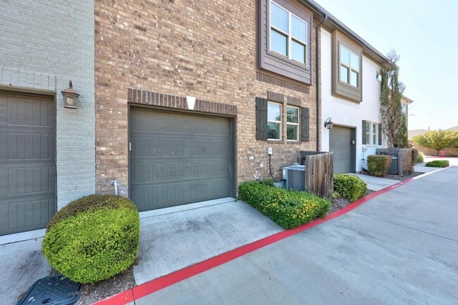 Building Photo - 7220 Wyoming Springs Dr