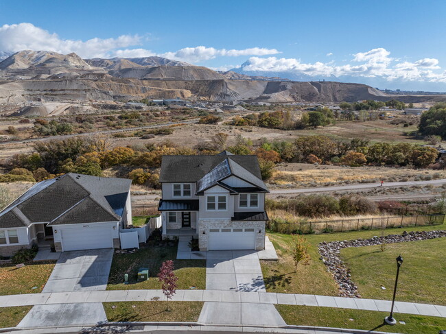 Building Photo - 16387 S Coupler Ln