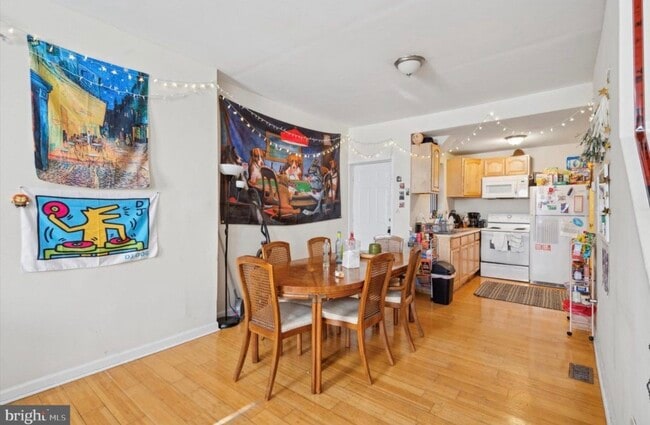 Building Photo - 1531 Fontain St