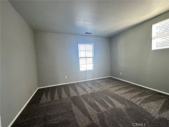 Building Photo - 14886 Shetland Ct