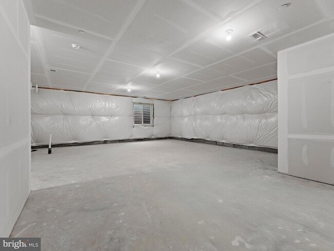 Building Photo - 202 Thompson Dr