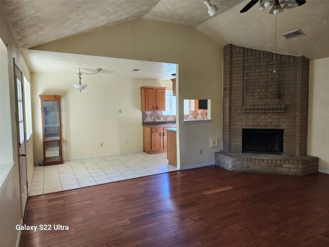 Building Photo - 2810 Goldspring Ln