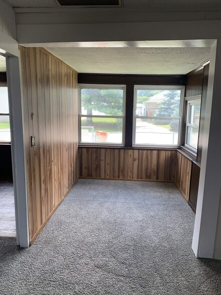 Building Photo - 807 Force Ave