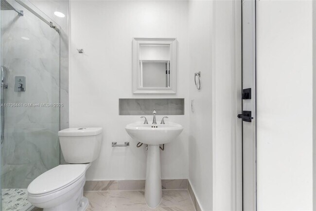 Building Photo - 8860 SW 160th St