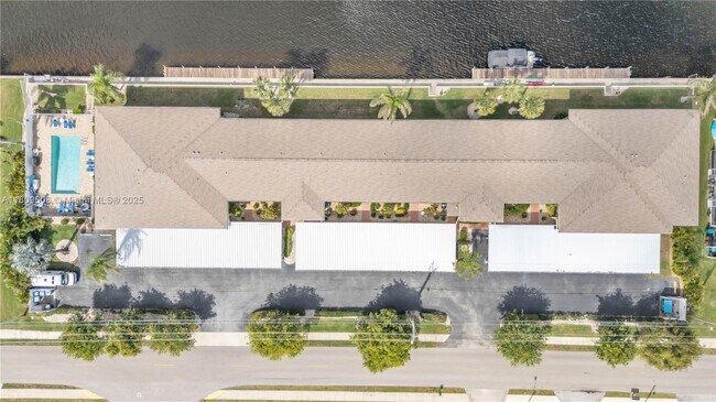Building Photo - 159 SW 47th Terrace