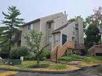Building Photo - 9426 Hunters Creek Dr
