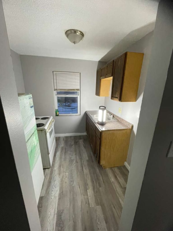 Building Photo - 1500 Luxor Rd