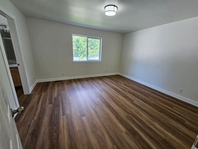 Building Photo - Beautiful home in Fieldstone