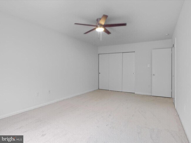 Building Photo - 11645 Newbridge Ct
