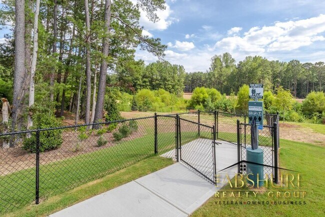 Building Photo - 2123 Water Marsh Trl