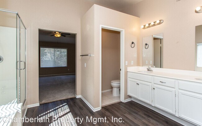 Building Photo - 4 br, 2.5 bath House - 3384 Morning View