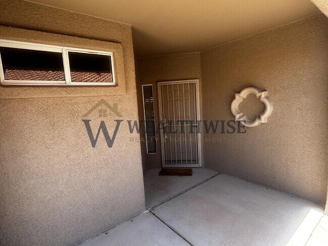 Building Photo - Luxurious 2 Bedroom 2 Bath Home for Rent in Sun City, Oro Valley 14286 N Wisteria Way, Oro Valley...