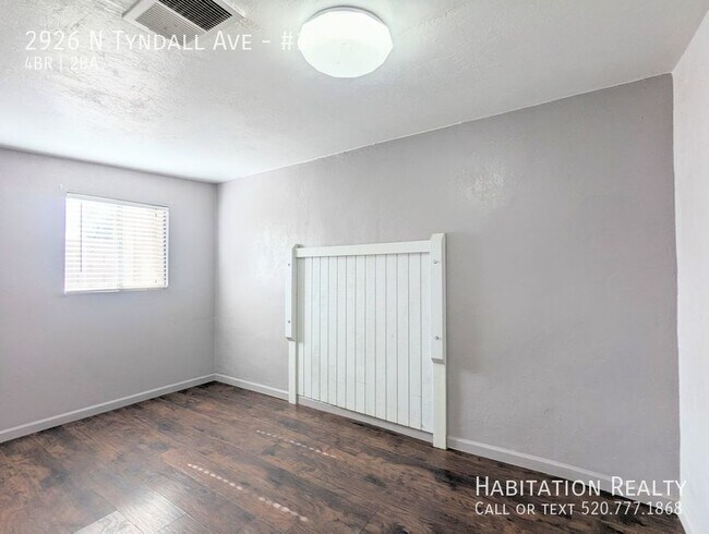 Building Photo - Gorgeous 4bed/2bath Hedrick Acres Home nea...