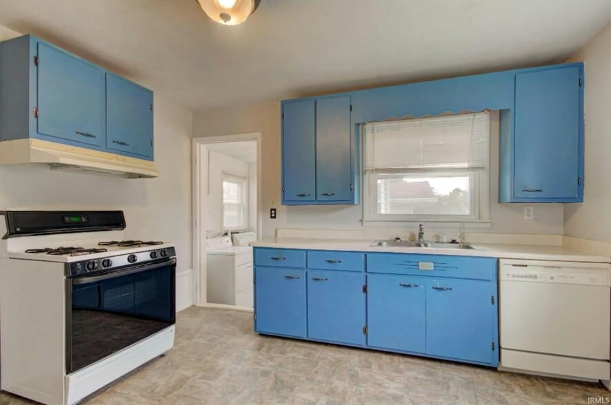 Building Photo - 538 Mill St