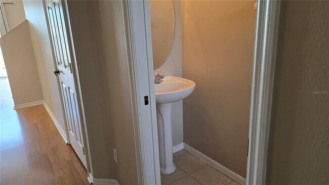 Building Photo - 3005 Palmetto Oak Dr