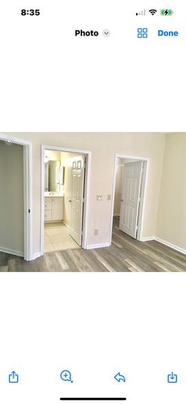 Building Photo - 10000 Gate Pky N