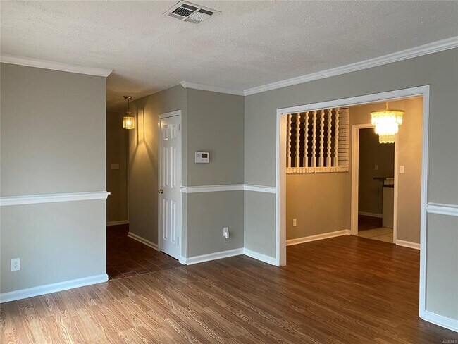 Building Photo - 1429 Dunbarton Rd