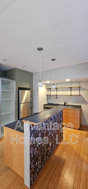 Building Photo - 3804 Roanoke Rd