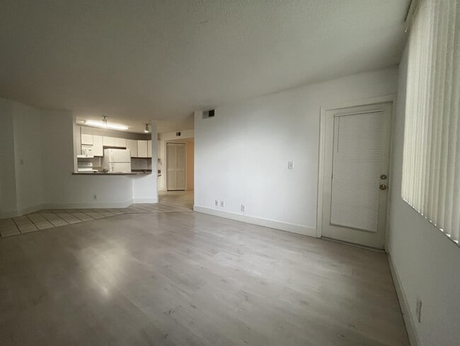 Building Photo - 4035 W McNab Rd
