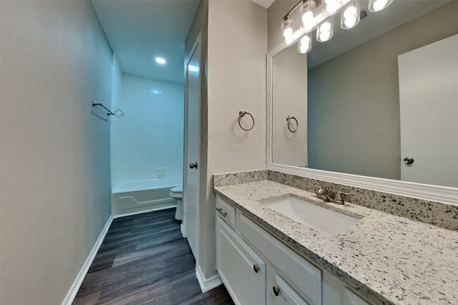 Building Photo - 3318 Lockgate Dr