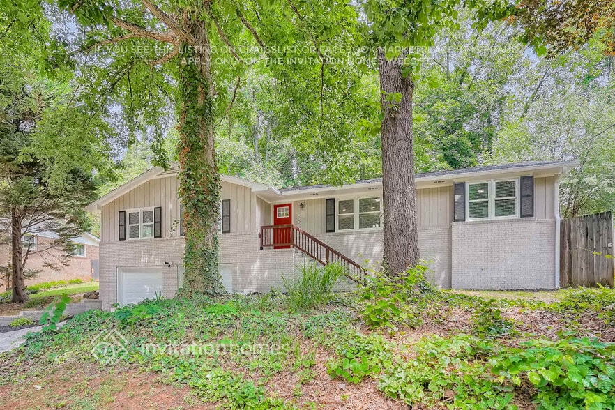 Building Photo - 2846 Cedarbrook Dr
