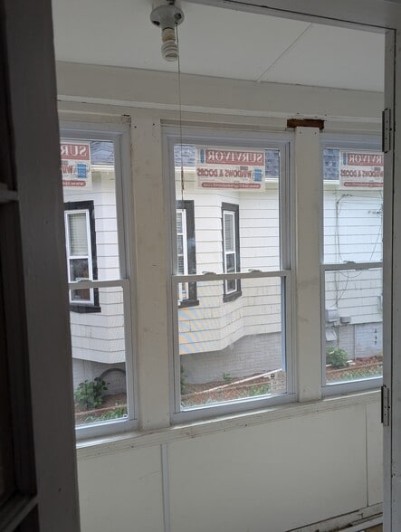 Building Photo - 17 Hempstead St